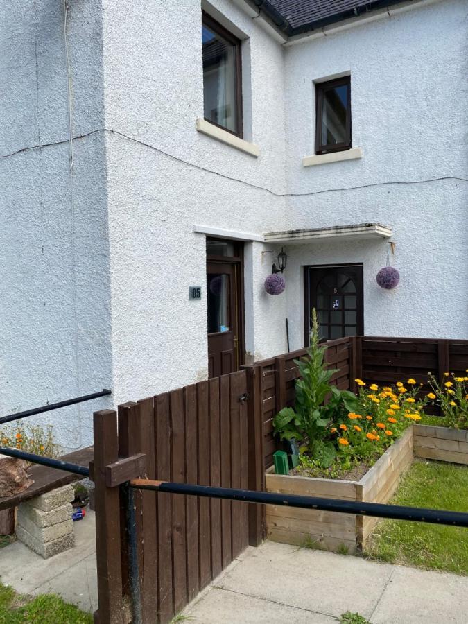 No 5 Newly Refurbished 4 Bedroom House Cononbridge 외부 사진