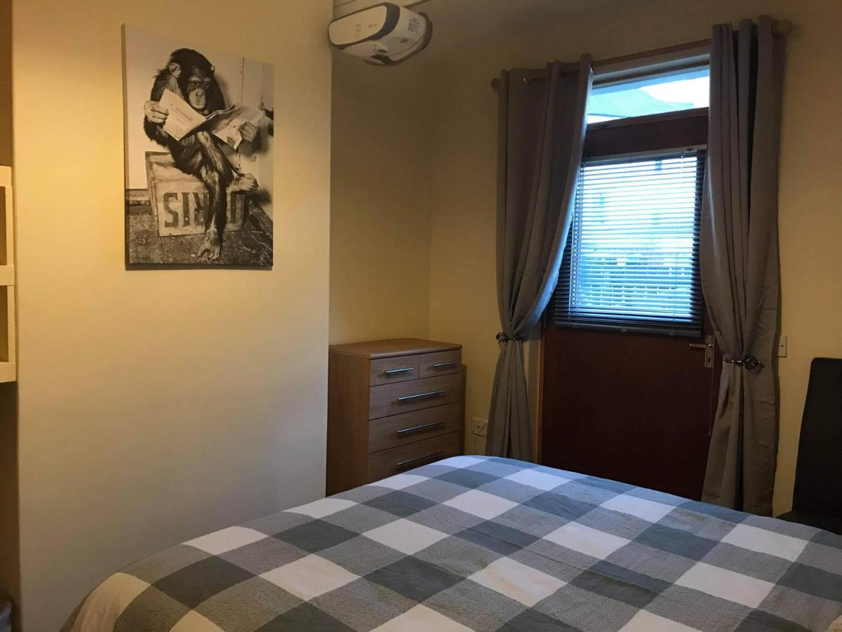 No 5 Newly Refurbished 4 Bedroom House Cononbridge 외부 사진