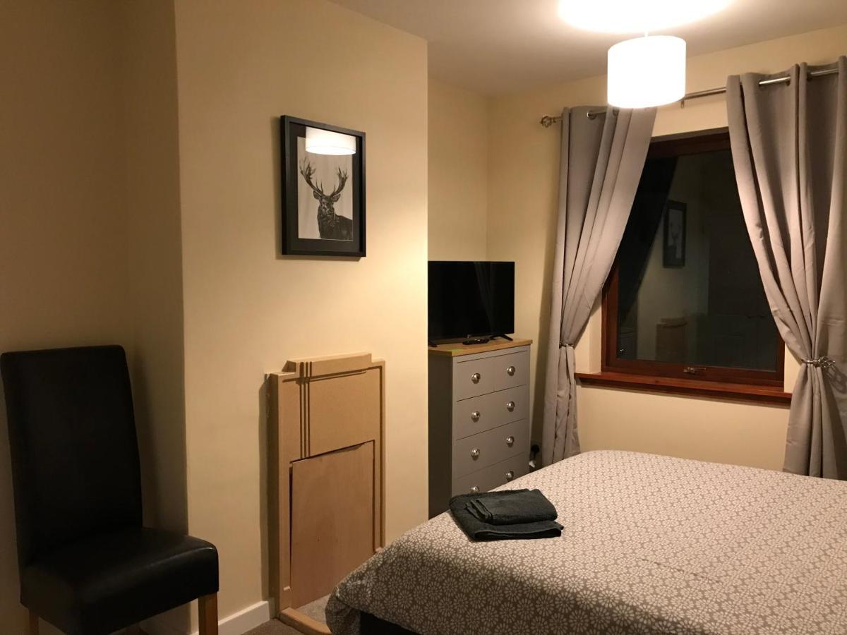 No 5 Newly Refurbished 4 Bedroom House Cononbridge 외부 사진